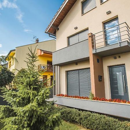 Apartman*** Apartman Varasd Kültér fotó