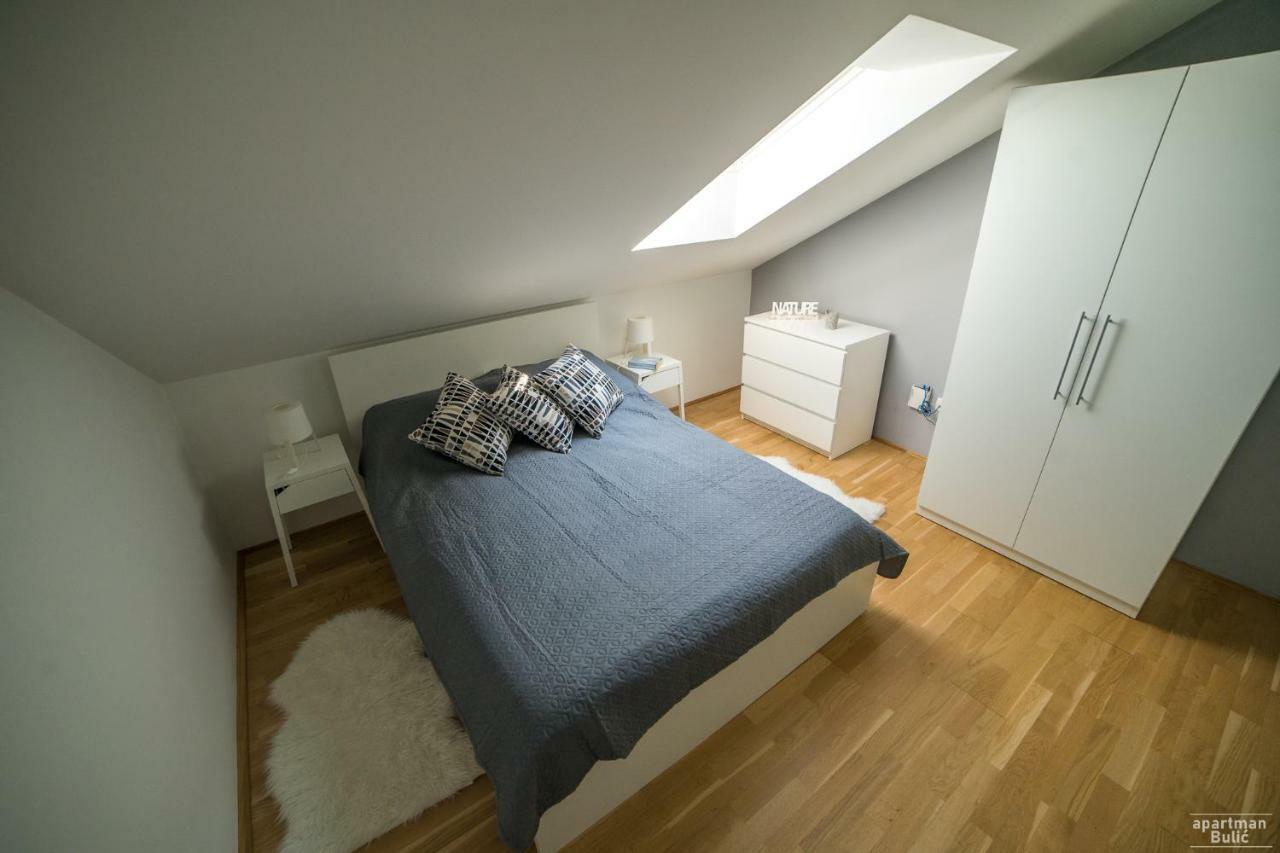 Apartman*** Apartman Varasd Kültér fotó